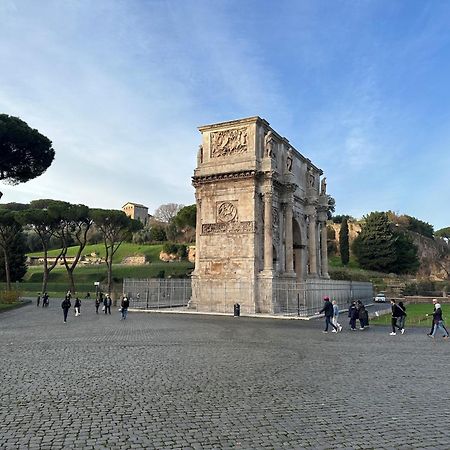 4 Bed Rooms Luxury Apartment Near Colosseum Roma Eksteriør bilde