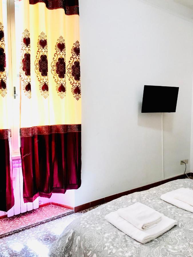 4 Bed Rooms Luxury Apartment Near Colosseum Roma Eksteriør bilde