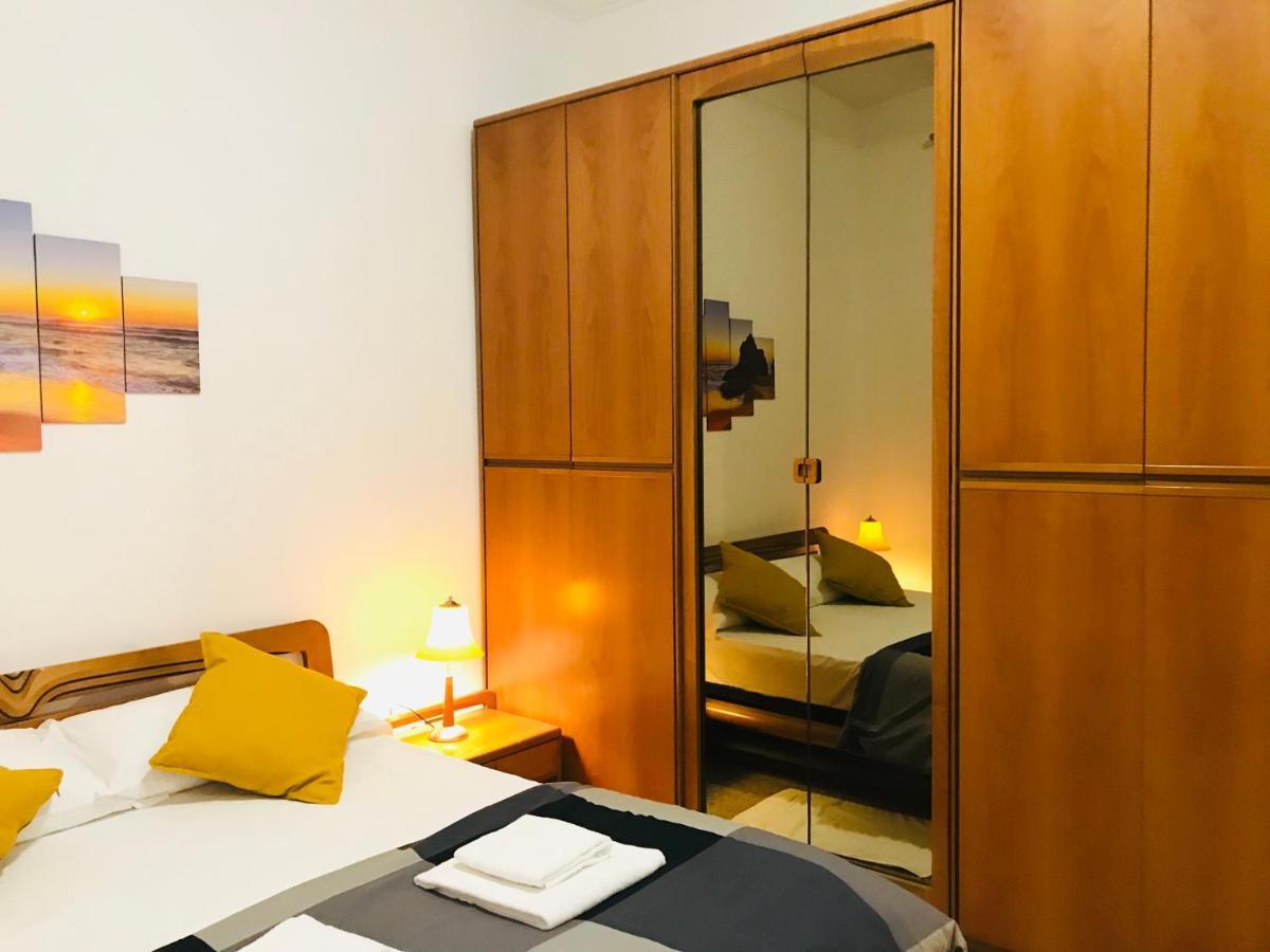 4 Bed Rooms Luxury Apartment Near Colosseum Roma Eksteriør bilde