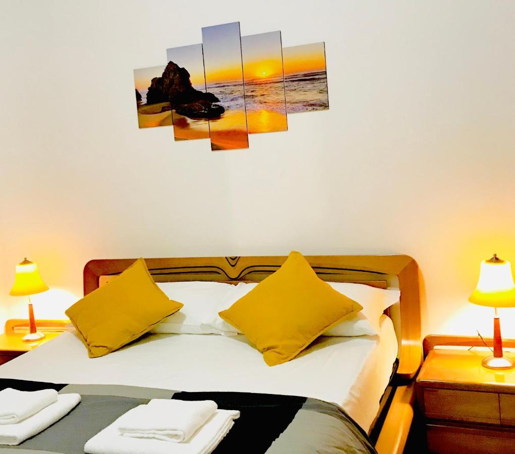 4 Bed Rooms Luxury Apartment Near Colosseum Roma Eksteriør bilde