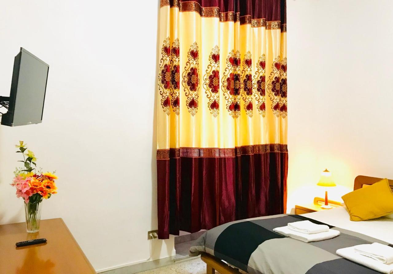 4 Bed Rooms Luxury Apartment Near Colosseum Roma Eksteriør bilde