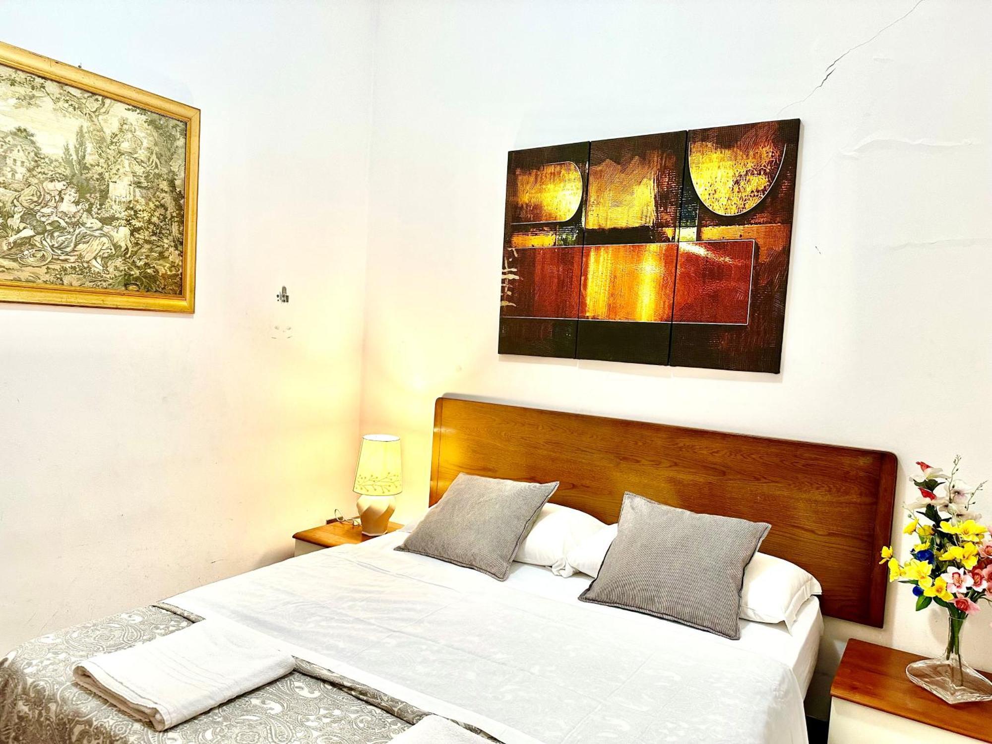 4 Bed Rooms Luxury Apartment Near Colosseum Roma Eksteriør bilde