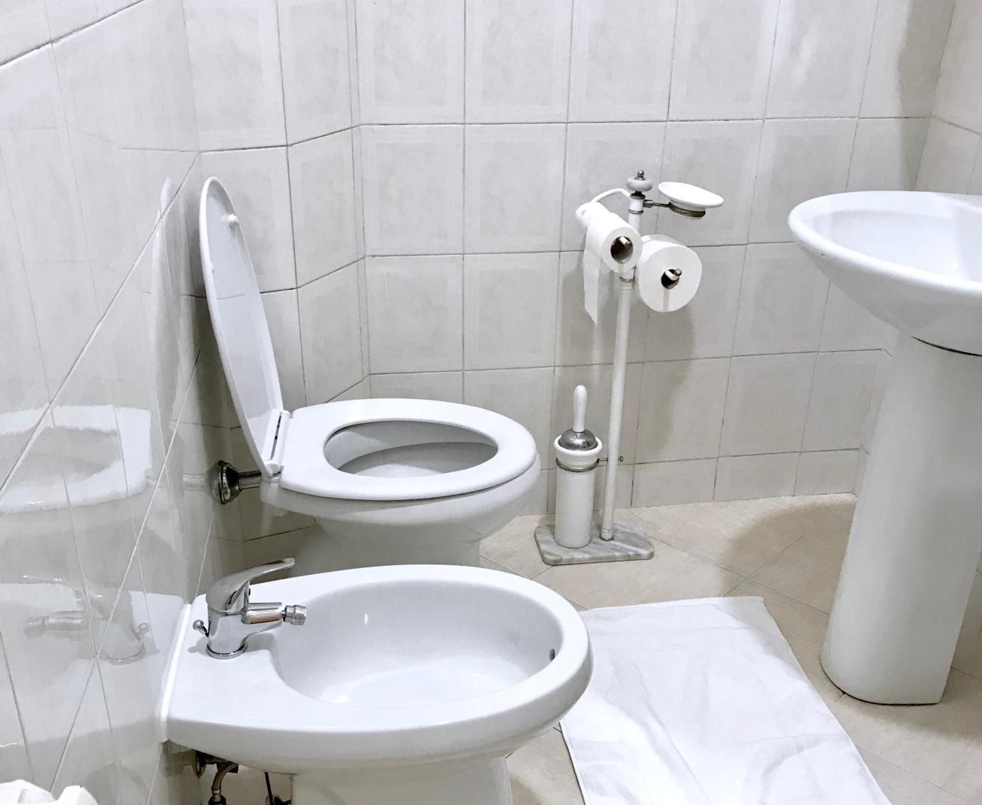 4 Bed Rooms Luxury Apartment Near Colosseum Roma Eksteriør bilde